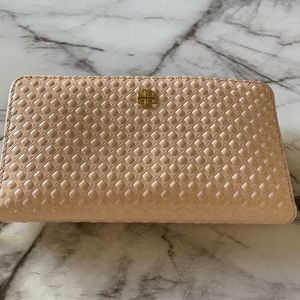 Tory Burch light pink wallet